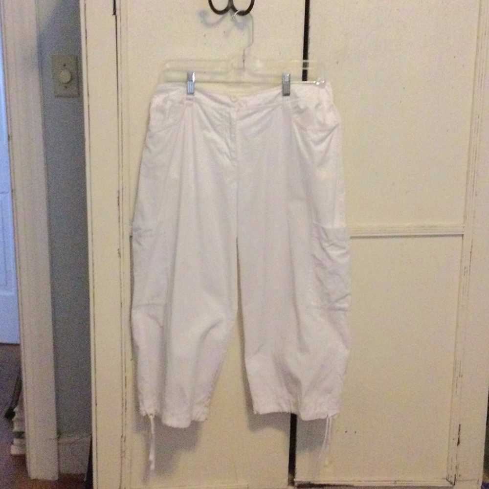Eileen Fisher White Cotton Crops PM